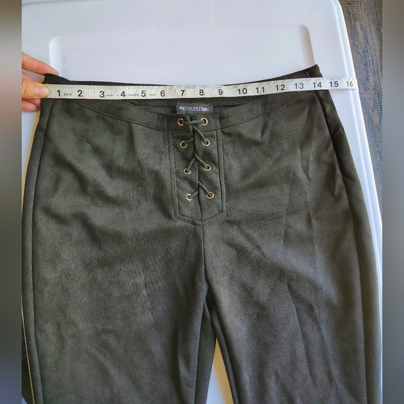 Pretty little Thing faux suede flared lace up pullover Pants black 4 Oversized. - Picture 7 of 17